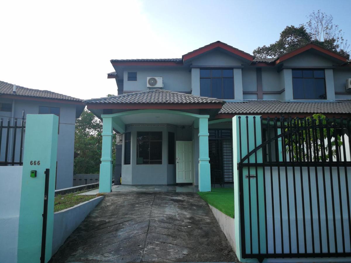 Fuxi Fruit Garden Villa Langkawi 富囍休闲度假水果园别墅兰卡威 Kuah Kültér fotó